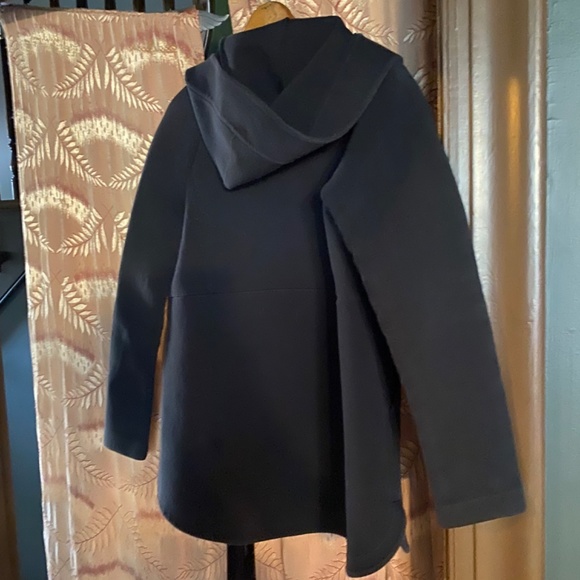 Lulu lemon jacket - Picture 2 of 5